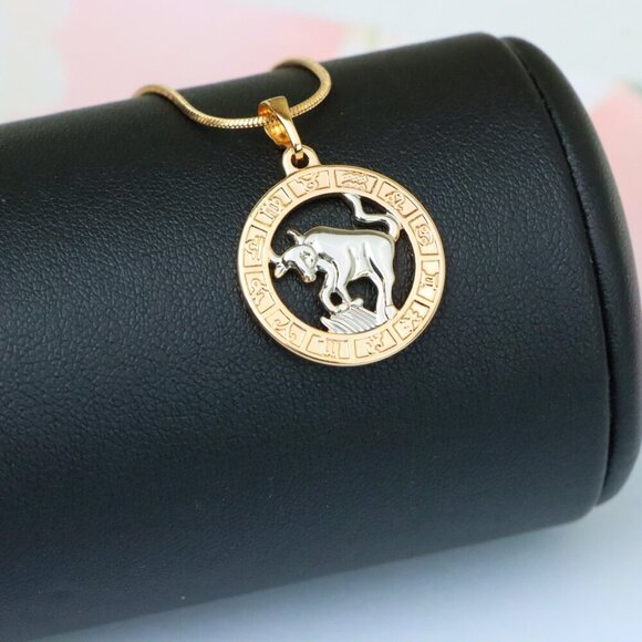 "Rose Gold Taurus Zodiac Pendant with Bull Motif and Symbol Ring, XPPT1446 - Picture 4 of 12